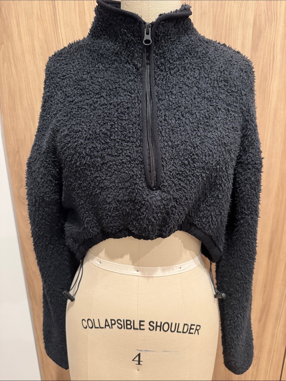 SKIMS Black Cropped Sherpa Half-Zip Pullover
